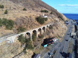 旧戸井線汐首橋梁跡上空