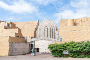 釧路市立博物館正面